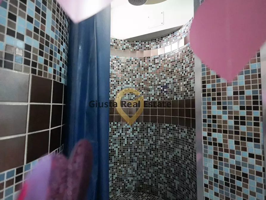 Immagine 13 di Attività commerciale in vendita  in Via Maroncelli 32 a Mesagne