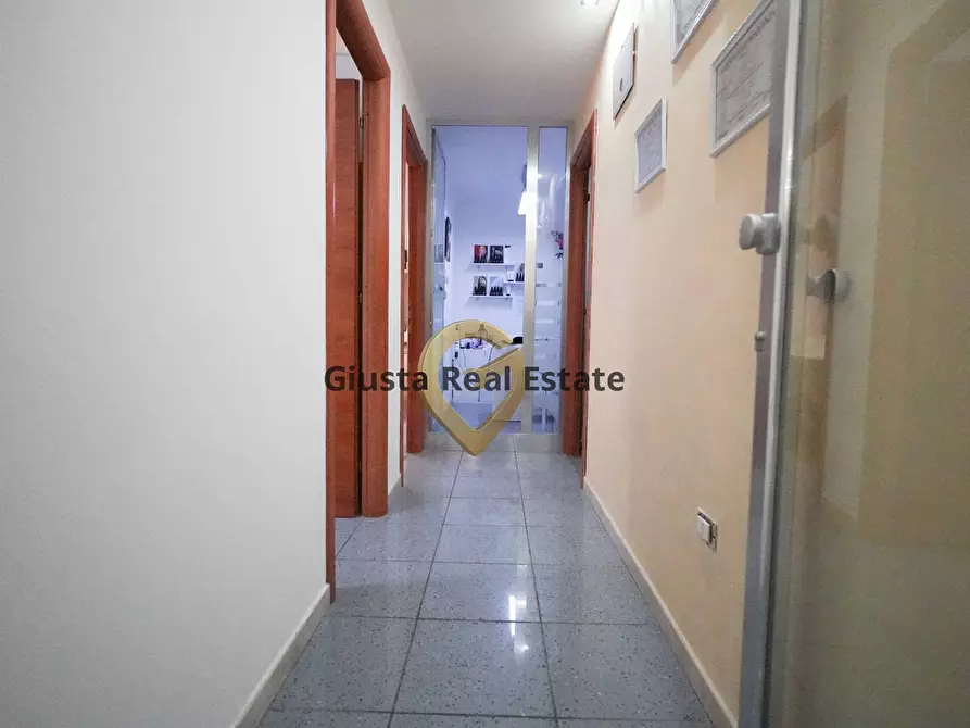 Immagine 6 di Attività commerciale in vendita  in Via Maroncelli 32 a Mesagne