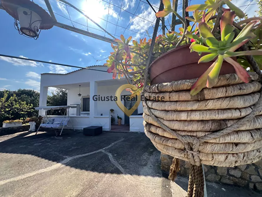 Immagine 2 di Villa in vendita  in Contrada Pacchiano-Capinere 850 a Mesagne