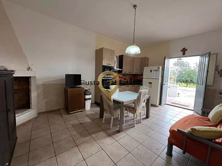 Immagine 18 di Villa in vendita  in Contrada Pacchiano-Capinere 850 a Mesagne
