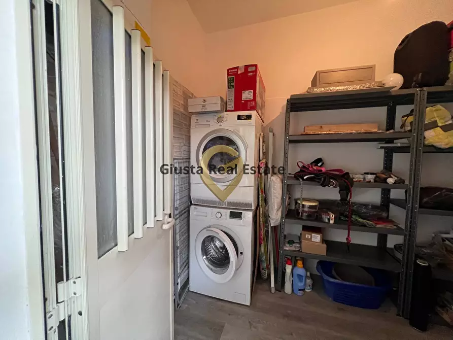Immagine 27 di Villa in vendita  in Contrada Pacchiano-Capinere 850 a Mesagne