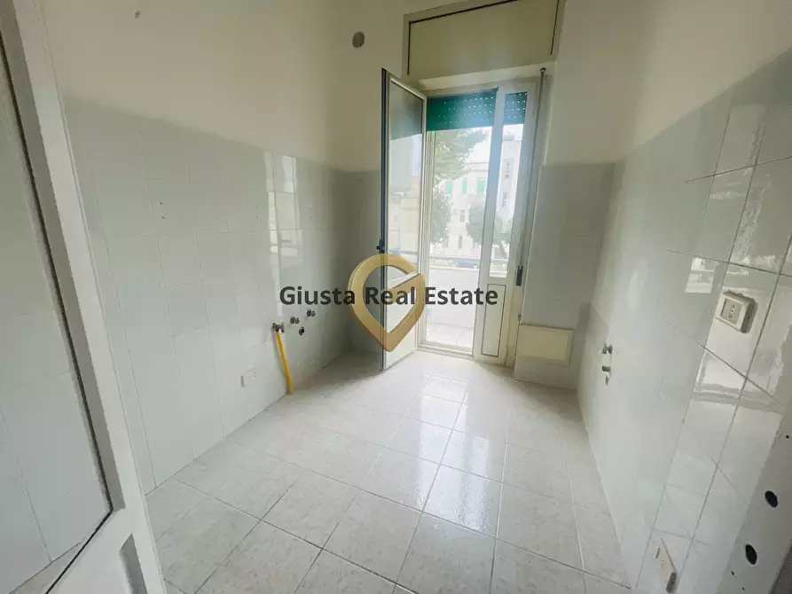 Immagine 5 di Appartamento in vendita  in Piazza del salento 5 a Brindisi