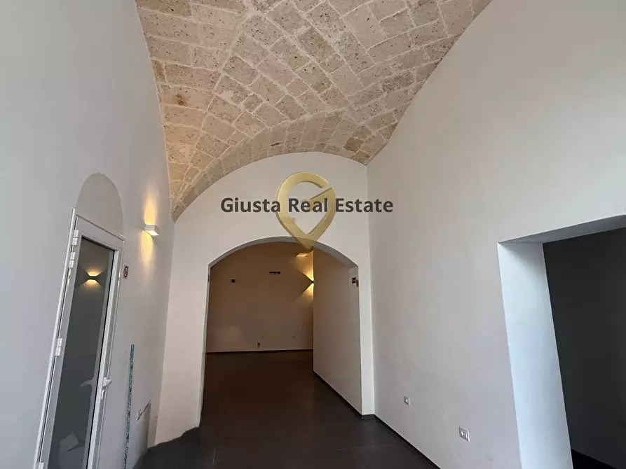 Immagine 4 di Attività commerciale in vendita  in Via Torre Santa Susanna 84 a Mesagne