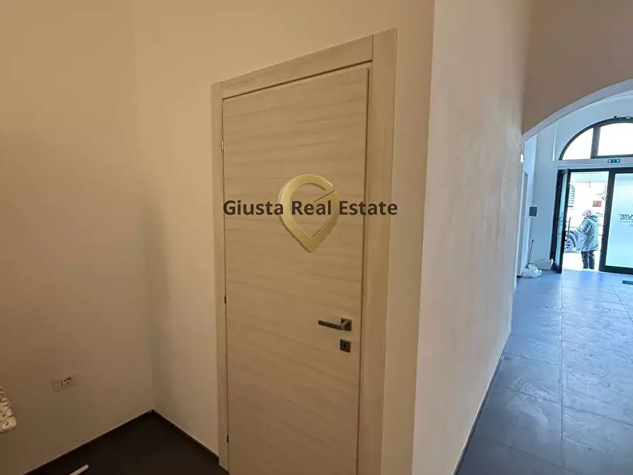 Immagine 8 di Attività commerciale in vendita  in Via Torre Santa Susanna 84 a Mesagne