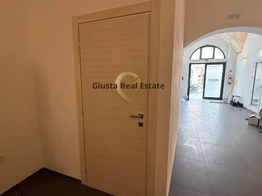 Immagine 15 di Attività commerciale in vendita  in Via Torre Santa Susanna 84 a Mesagne