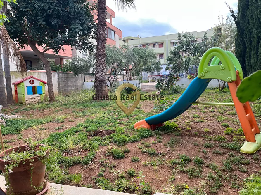 Immagine 23 di Villa in vendita  in Via Materdomini 31 a Brindisi