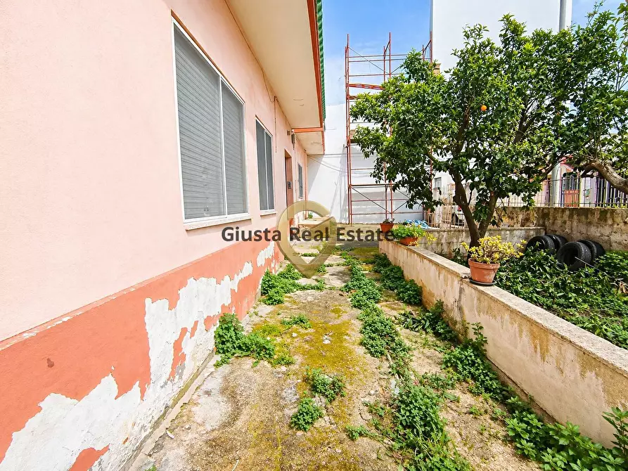 Immagine 2 di Appartamento in vendita  in Via Don Giovanni Minzoni 39/41 a Brindisi