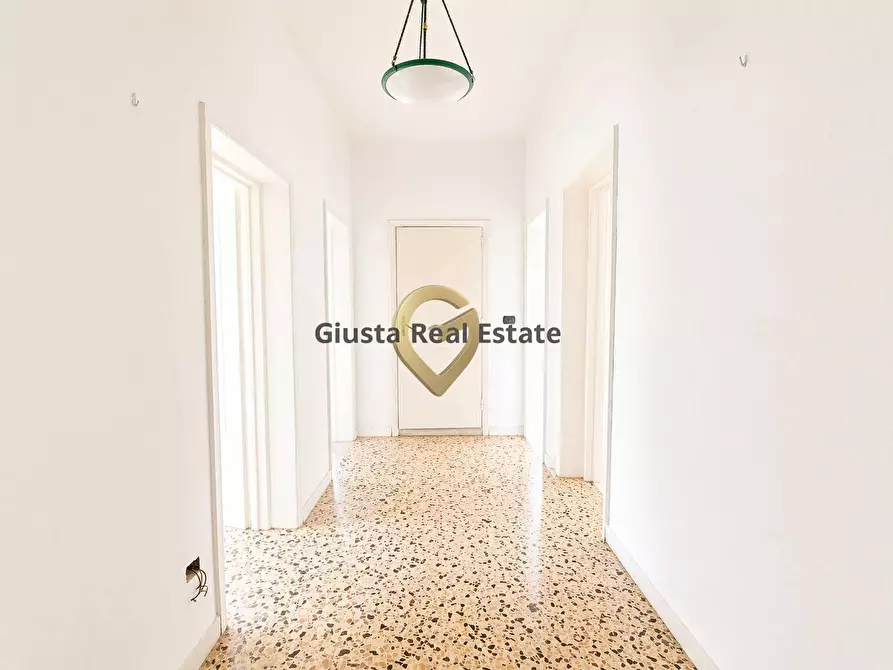 Immagine 7 di Appartamento in vendita  in Via Don Giovanni Minzoni 39/41 a Brindisi