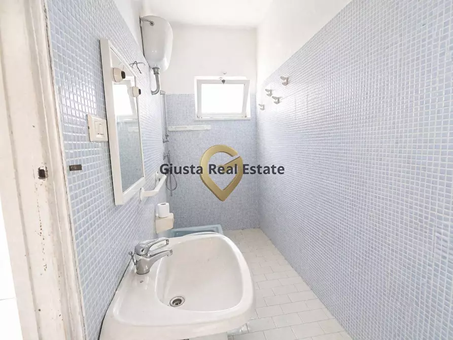 Immagine 11 di Appartamento in vendita  in Via Don Giovanni Minzoni 39/41 a Brindisi