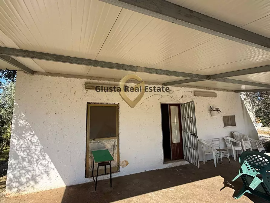 Immagine 2 di Villa in vendita  in Contrada Tanusci a Latiano