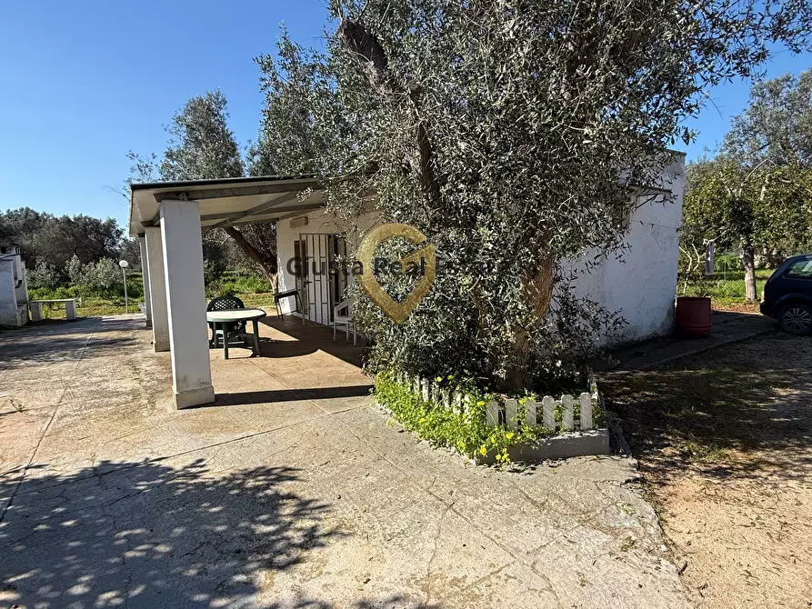 Immagine 6 di Villa in vendita  in Contrada Tanusci a Latiano