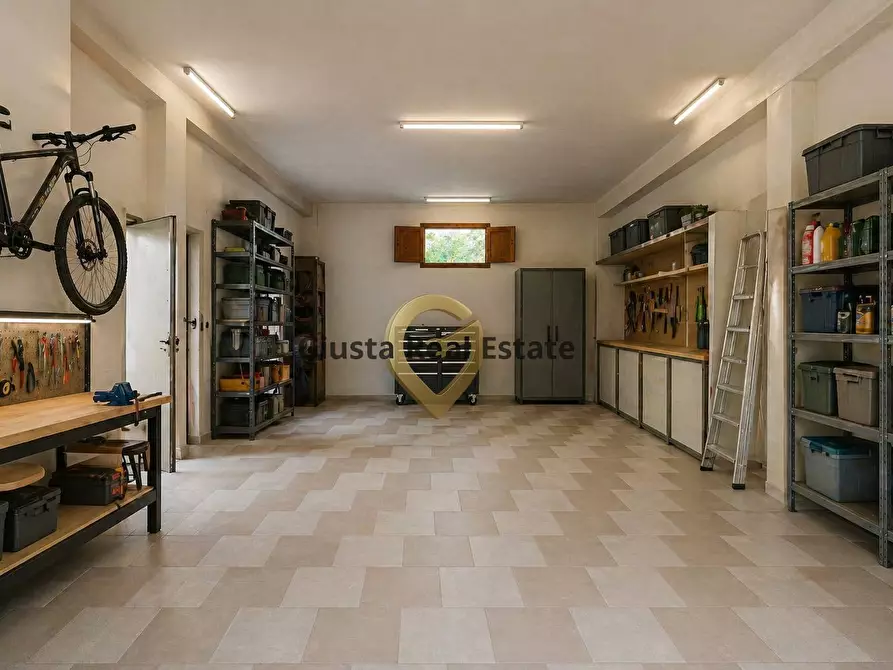 Immagine 25 di Casa indipendente in vendita  in Via Giuseppe Trono 139 a Mesagne