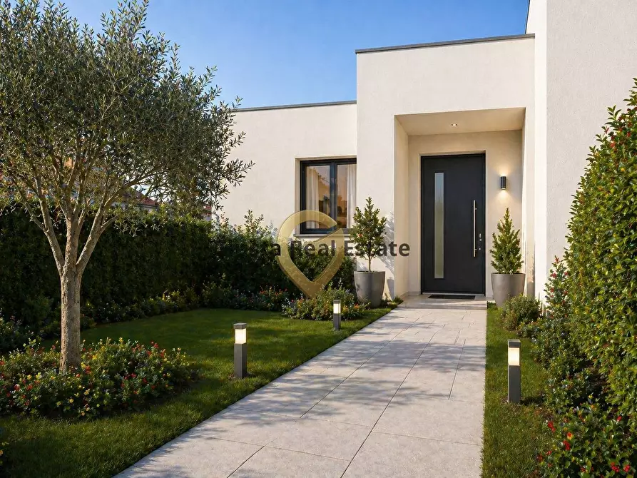 Immagine 4 di Terreno residenziale in vendita  in Via Messapia 10 a Mesagne