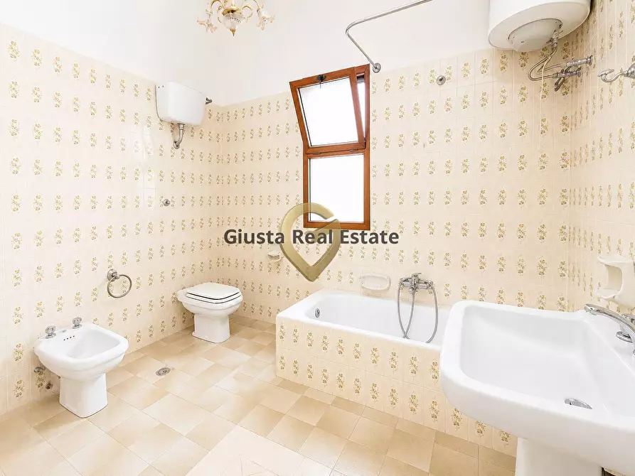Immagine 12 di Casa semindipendente in vendita  in Via Giousuè Carducci 6 a Cellino San Marco