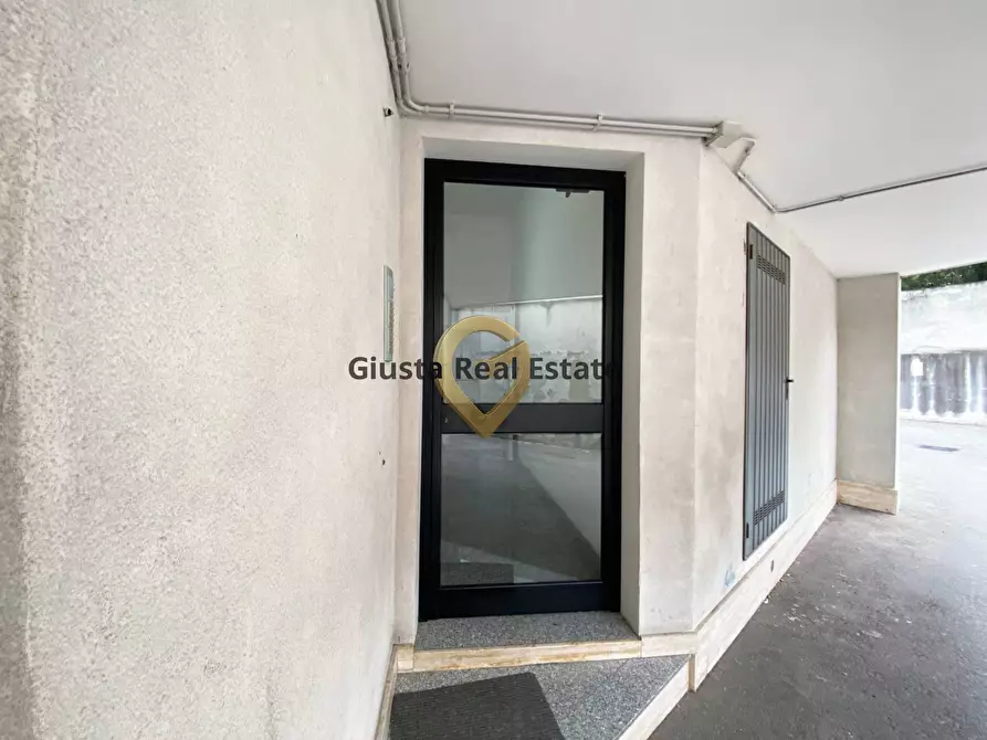 Immagine 4 di Appartamento in vendita  in via del lavoro 21 a Brindisi