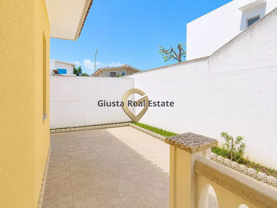 Immagine 17 di Villa in vendita  in Via Mascagni 25 a Brindisi