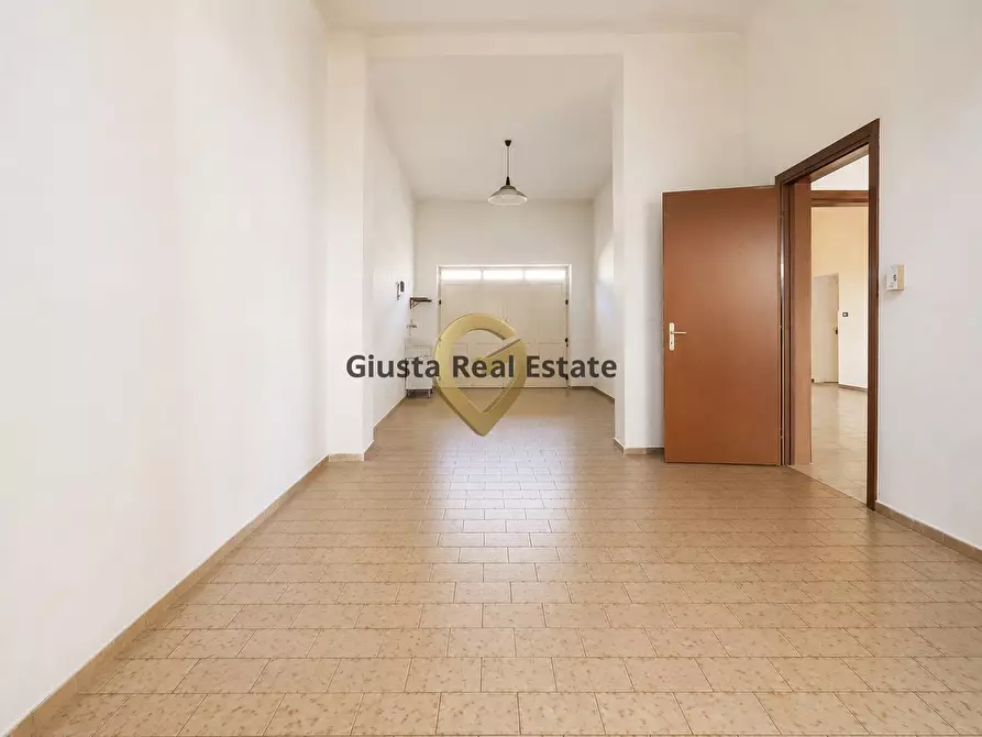 Immagine 3 di Casa indipendente in vendita  in Via Duca Di Genova 25 a Mesagne