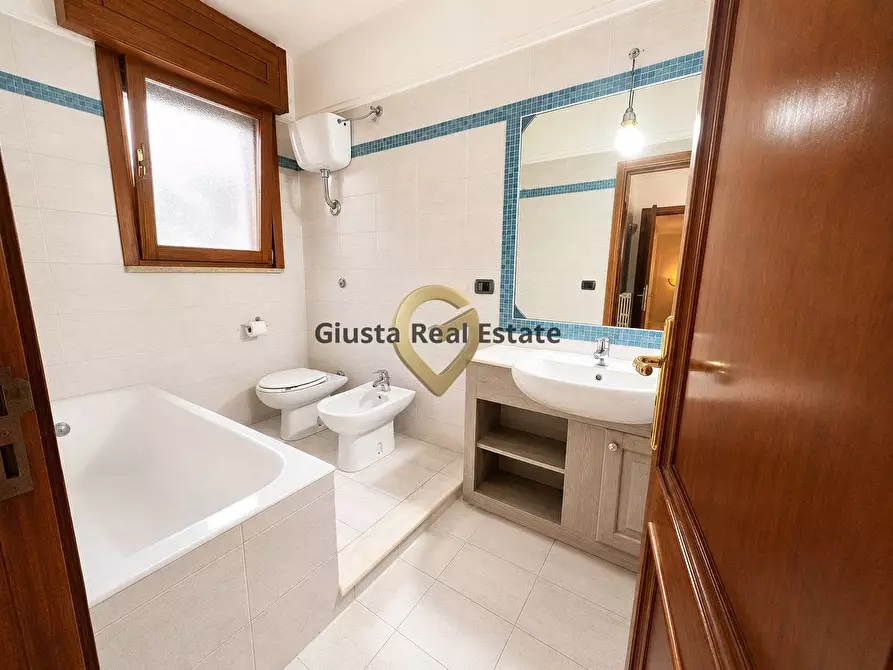 Immagine 19 di Casa indipendente in vendita  in Via Valle D'Aosta a San Pietro Vernotico