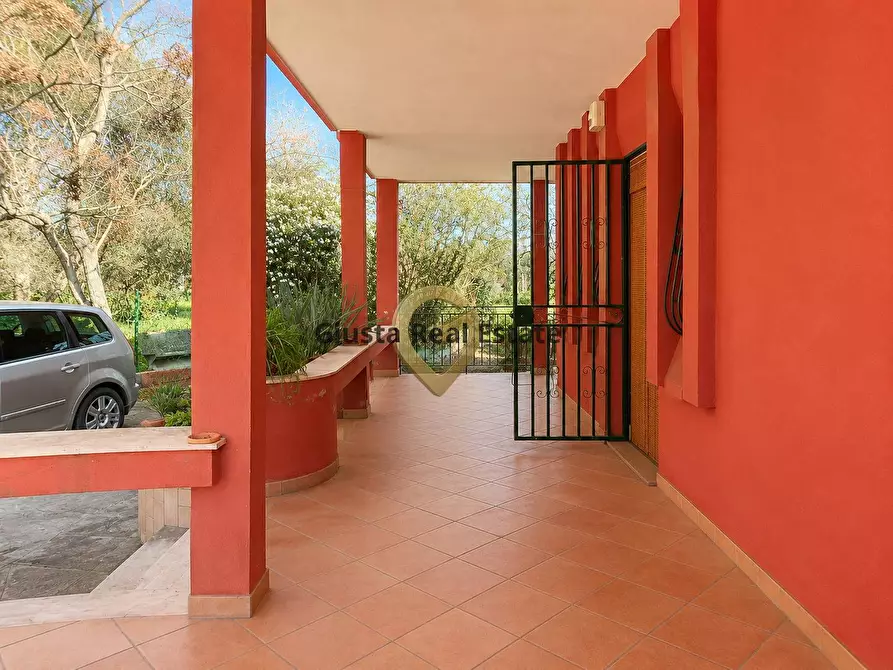 Immagine 2 di Villa in vendita  in Contrada Visciglio 39 a Oria