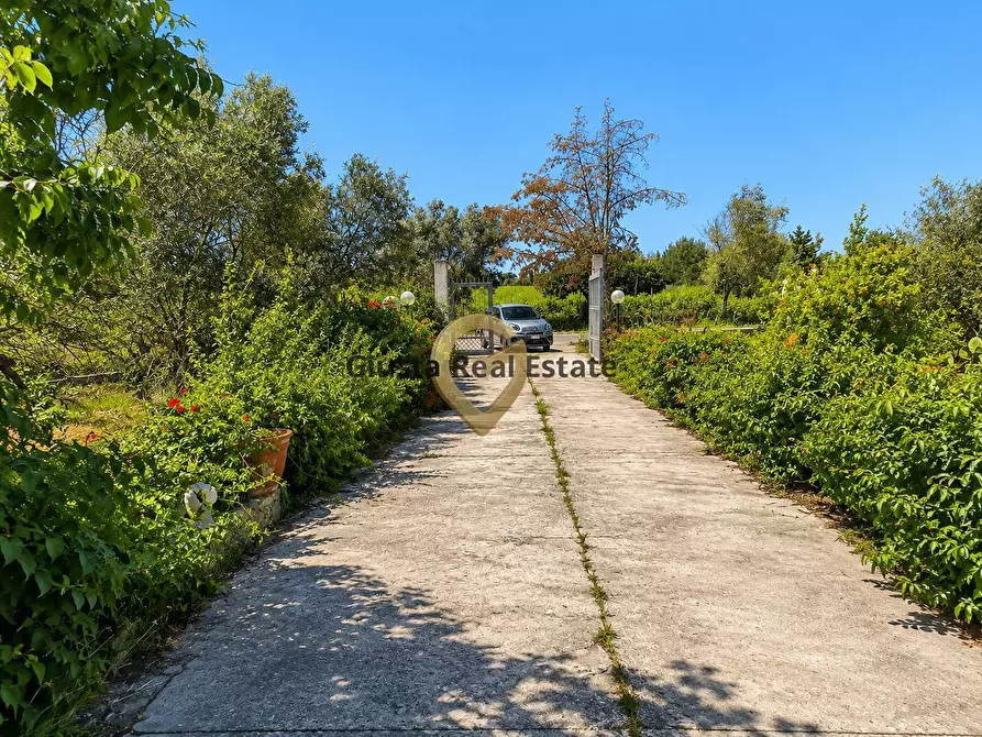 Immagine 19 di Villa in vendita  in Contrada Pappadà 43 a Oria