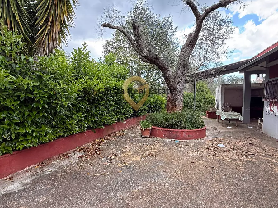 Immagine 9 di Villa in vendita  in Contrada Specchia a Latiano