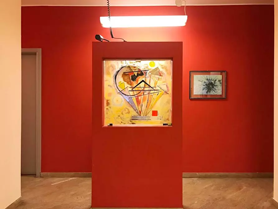 Immagine 15 di Ufficio in vendita  in via carrobbio a Varese