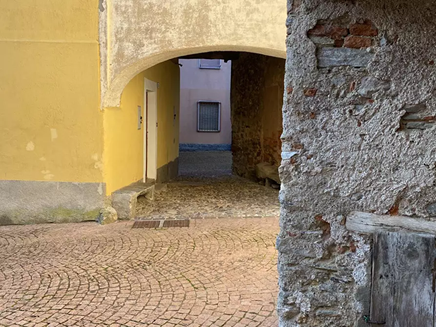 Immagine 27 di Appartamento in vendita  in Via XX Settembre 17 a Bedero Valcuvia