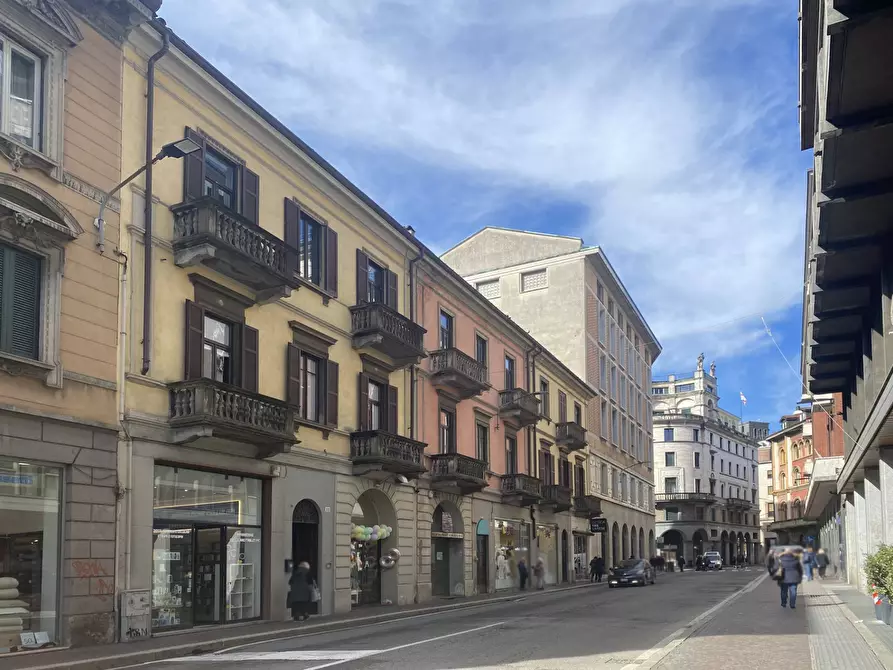 Immagine 10 di Agriturismo in vendita  in Via Vittorio Veneto a Varese