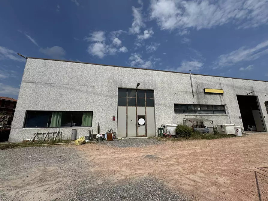 Immagine 1 di Capannone industriale in vendita  in Via Dobbiaco 30 a Varese