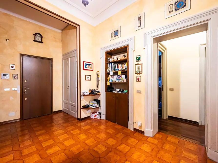 Immagine 25 di Villa in vendita  in viale aguggiari 68 a Varese