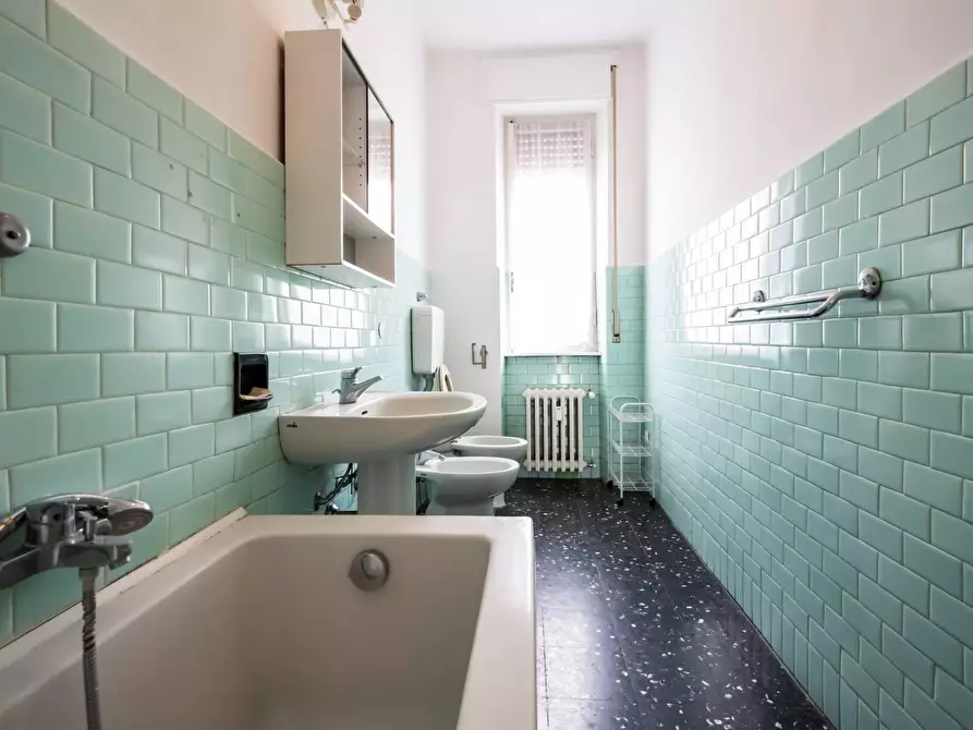 Immagine 31 di Appartamento in vendita  in via Piave a Varese