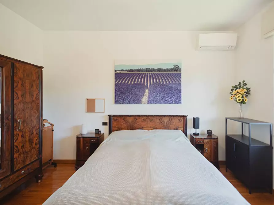 Immagine 29 di Villa in vendita  in Via San Martino 9 a Cuggiono