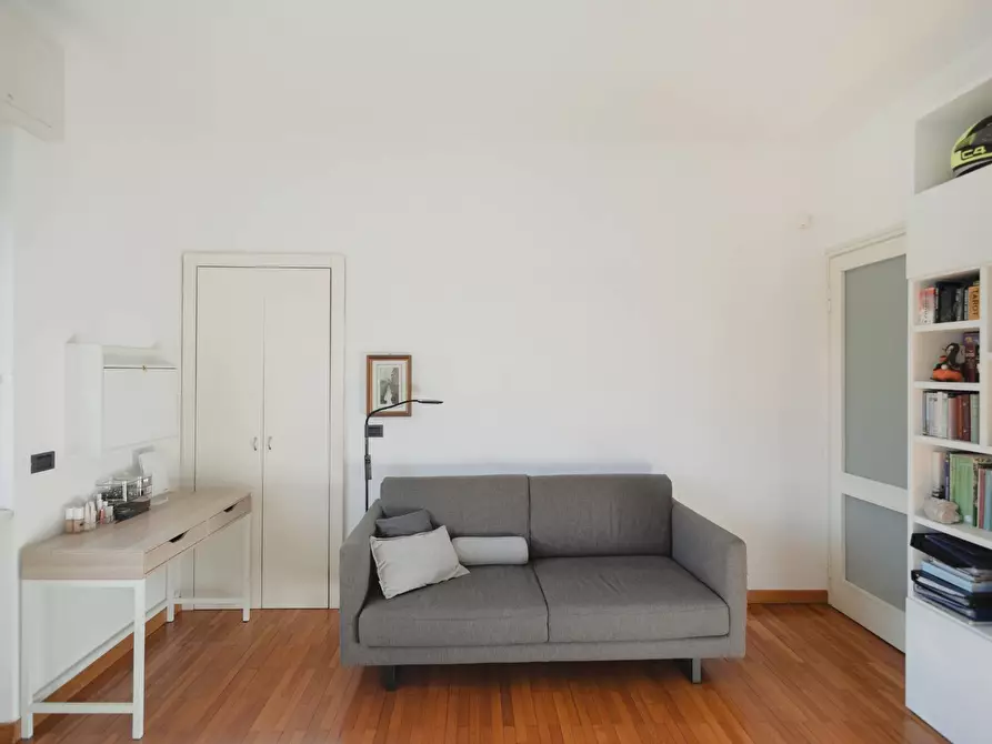 Immagine 37 di Villa in vendita  in Via San Martino 9 a Cuggiono