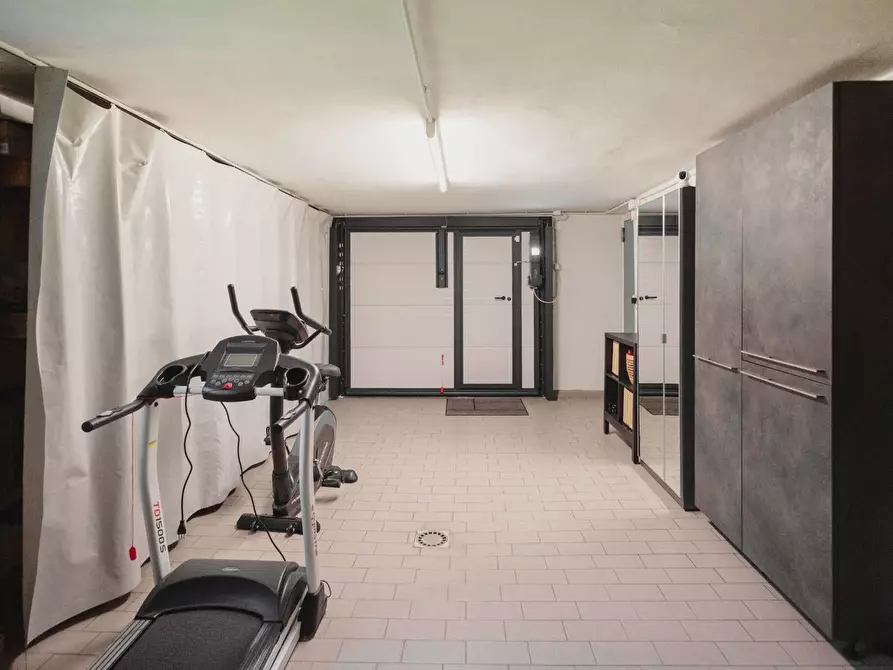 Immagine 44 di Villa in vendita  in Via San Martino 9 a Cuggiono