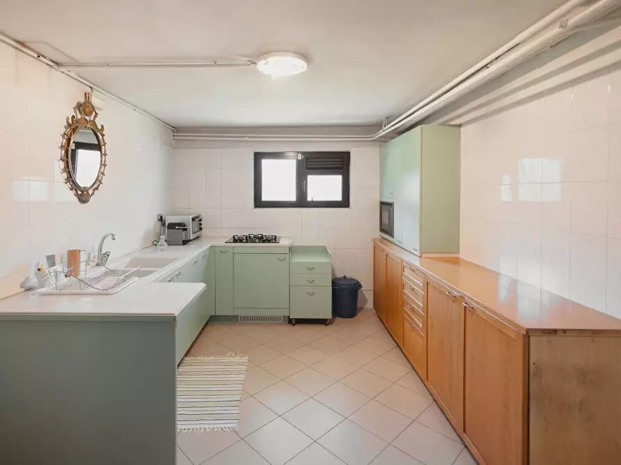 Immagine 48 di Villa in vendita  in Via San Martino 9 a Cuggiono