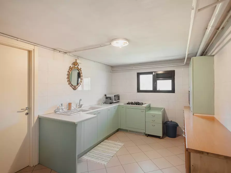 Immagine 49 di Villa in vendita  in Via San Martino 9 a Cuggiono