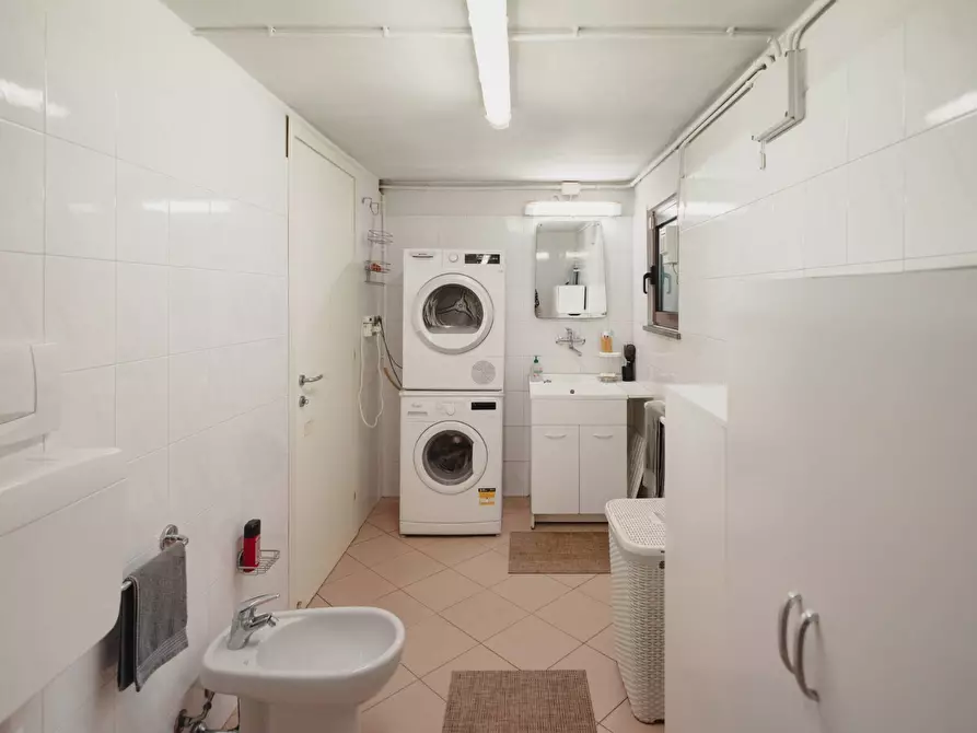 Immagine 52 di Villa in vendita  in Via San Martino 9 a Cuggiono