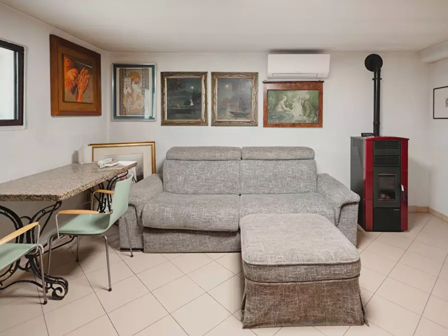 Immagine 57 di Villa in vendita  in Via San Martino 9 a Cuggiono