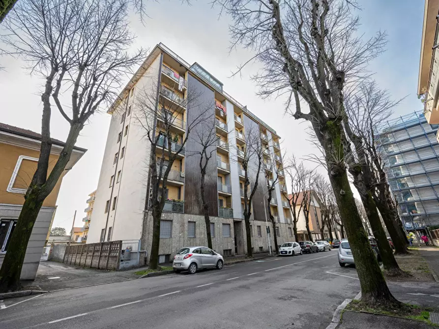 Immagine 40 di Appartamento in vendita  in Via Varese 39 a Busto Arsizio