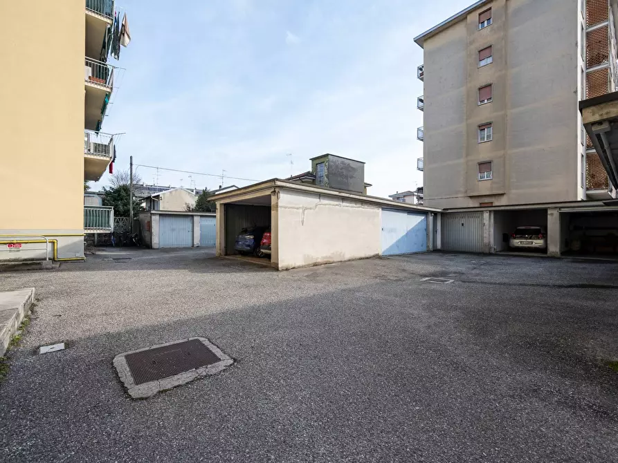 Immagine 48 di Appartamento in vendita  in Via Varese 39 a Busto Arsizio