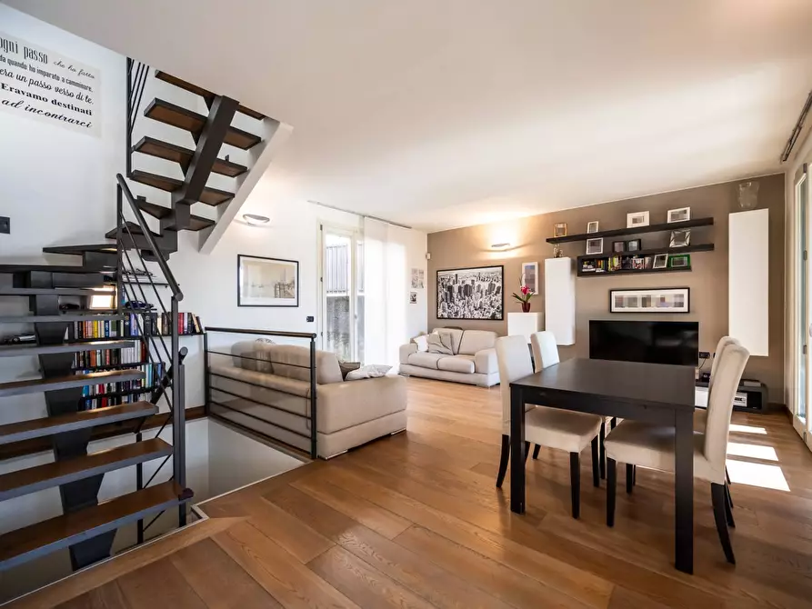 Immagine 3 di Villetta a schiera in vendita  in via Fratelli Rosselli a Gavirate