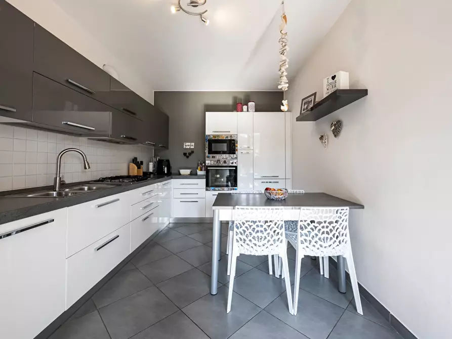 Immagine 8 di Villetta a schiera in vendita  in via Fratelli Rosselli a Gavirate