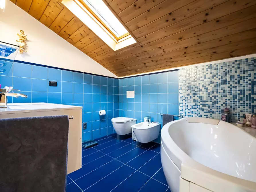 Immagine 14 di Villetta a schiera in vendita  in via Fratelli Rosselli a Gavirate