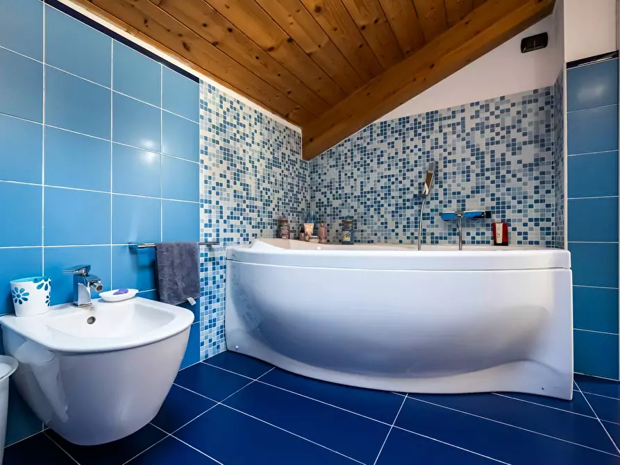 Immagine 15 di Villetta a schiera in vendita  in via Fratelli Rosselli a Gavirate