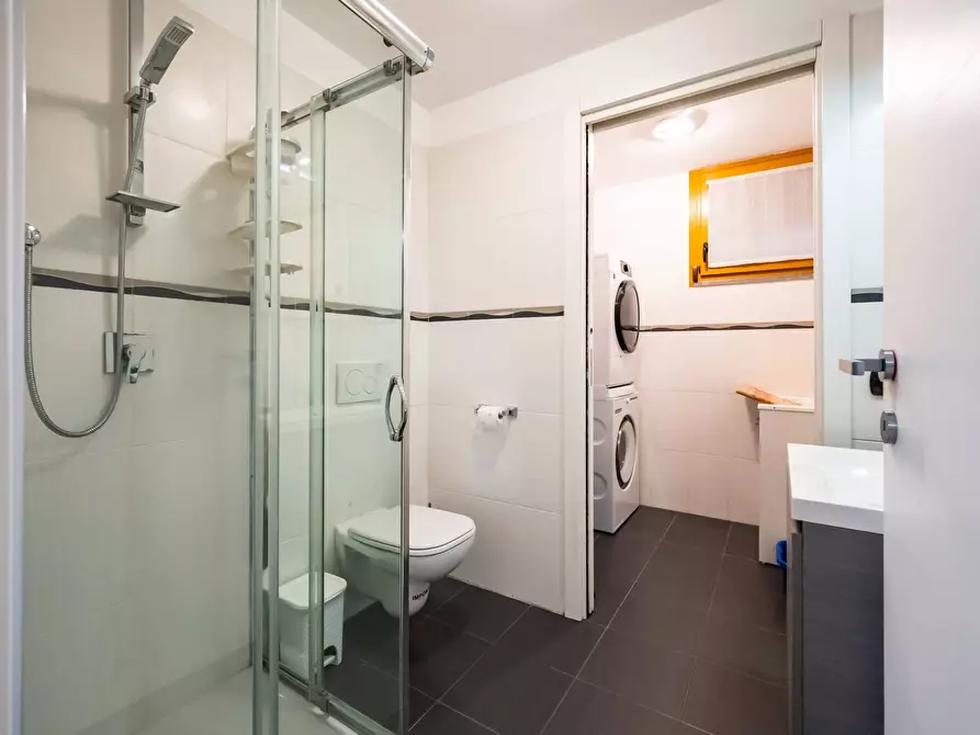 Immagine 25 di Villetta a schiera in vendita  in via Fratelli Rosselli a Gavirate