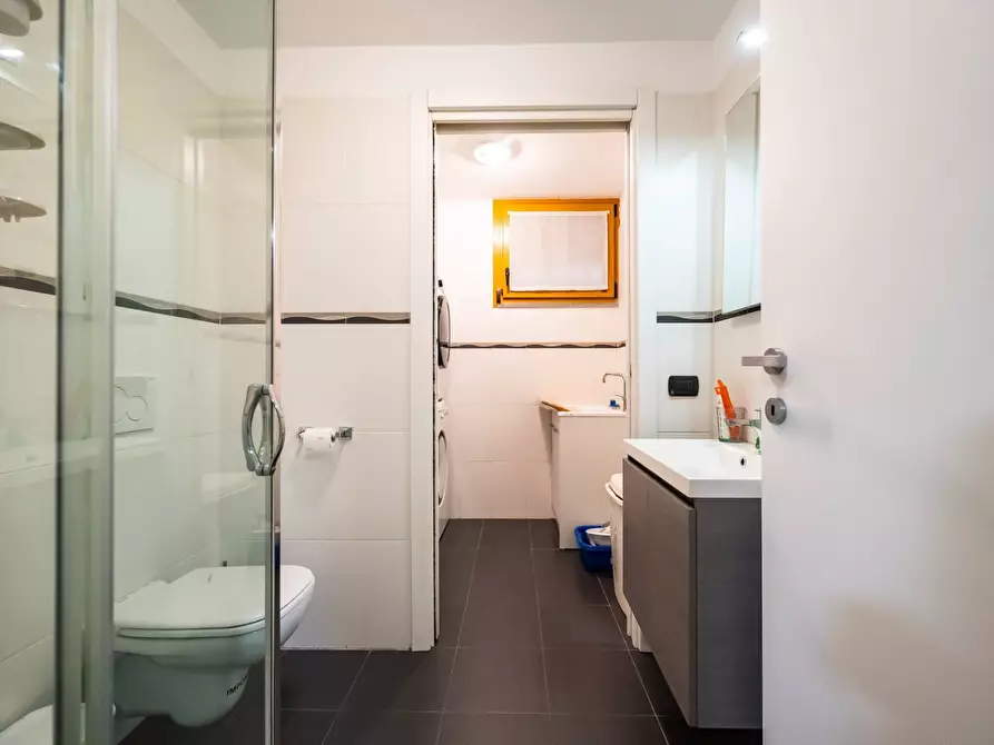 Immagine 26 di Villetta a schiera in vendita  in via Fratelli Rosselli a Gavirate