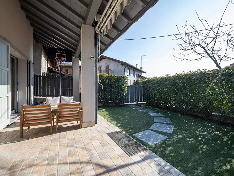 Immagine 37 di Villetta a schiera in vendita  in via Fratelli Rosselli a Gavirate