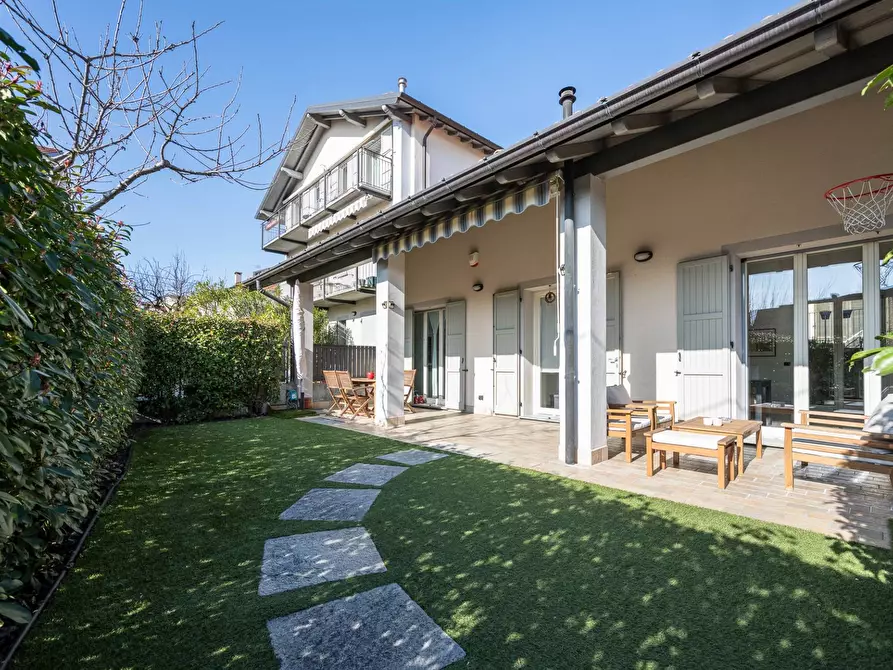 Immagine 40 di Villetta a schiera in vendita  in via Fratelli Rosselli a Gavirate