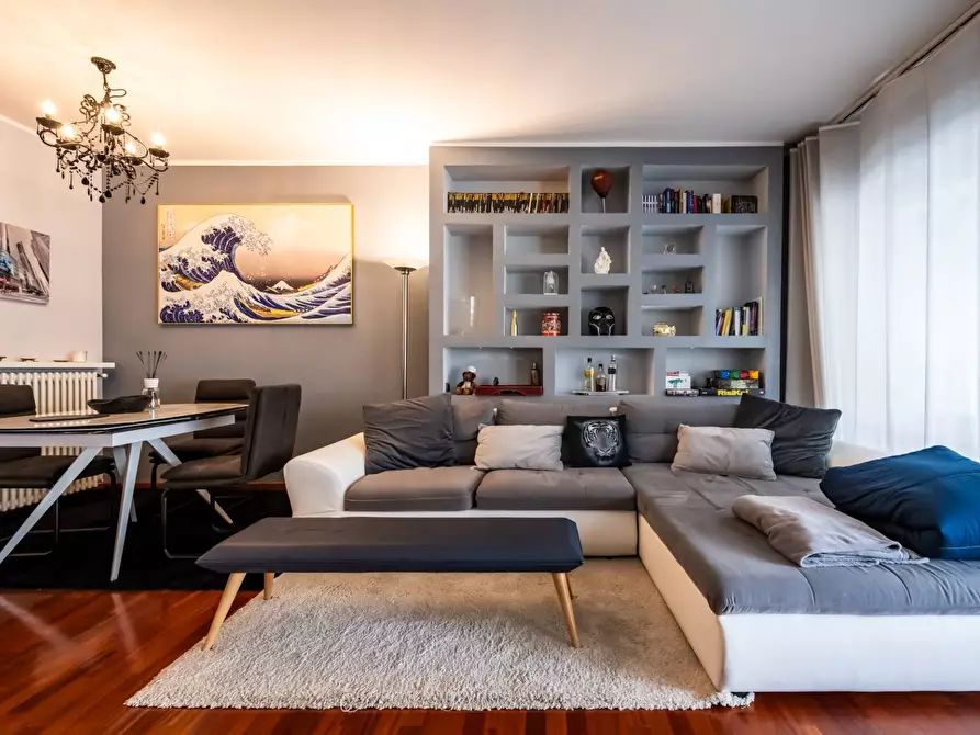 Immagine 6 di Appartamento in vendita  in via giosuè carducci a Gallarate