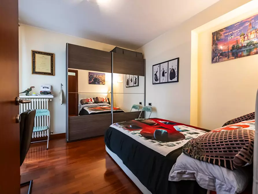 Immagine 17 di Appartamento in vendita  in via giosuè carducci a Gallarate